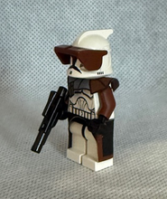 Load image into Gallery viewer, FineClonier Classic P1 Clone Trooper - Brown
